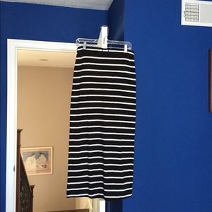 Long maxi stripped skirt
